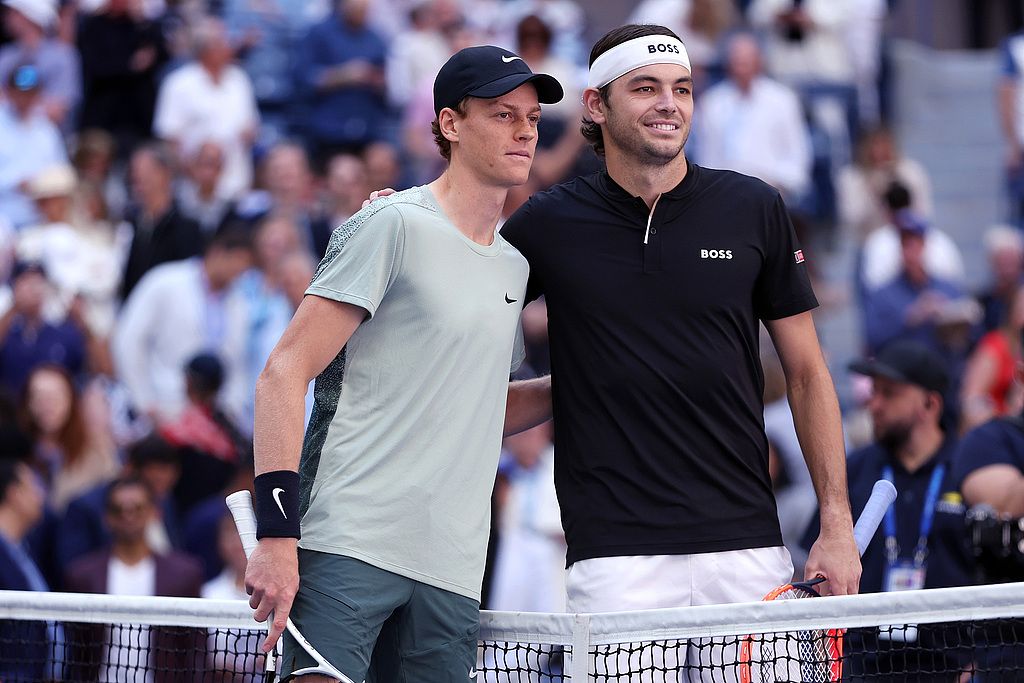 美网完胜戴维斯杯，辛纳扛起全队